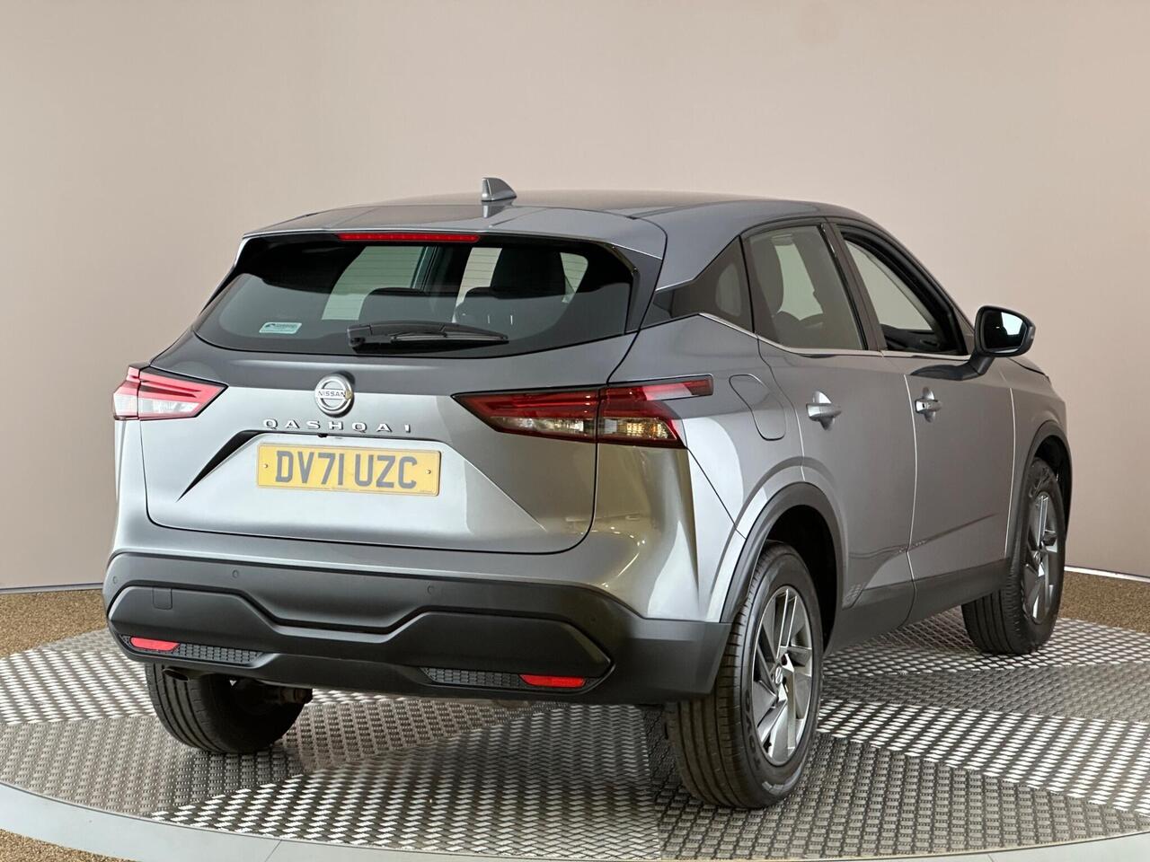 Nissan Qashqai DV71UZC