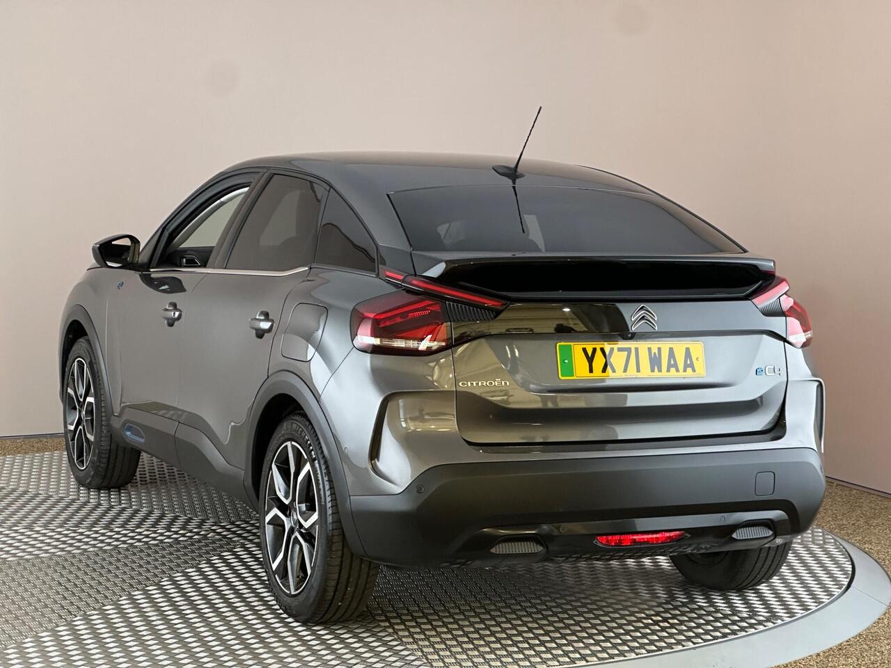 Citroen e-C4 YX71WAA