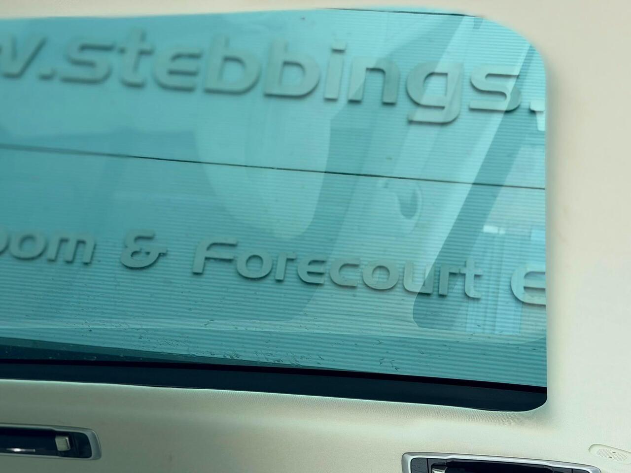 Land Rover Range Rover YO72UVR