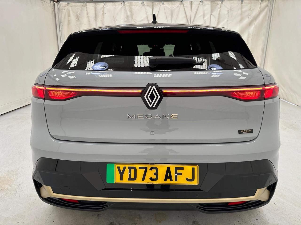 Renault Megane E-Tech YD73AFJ