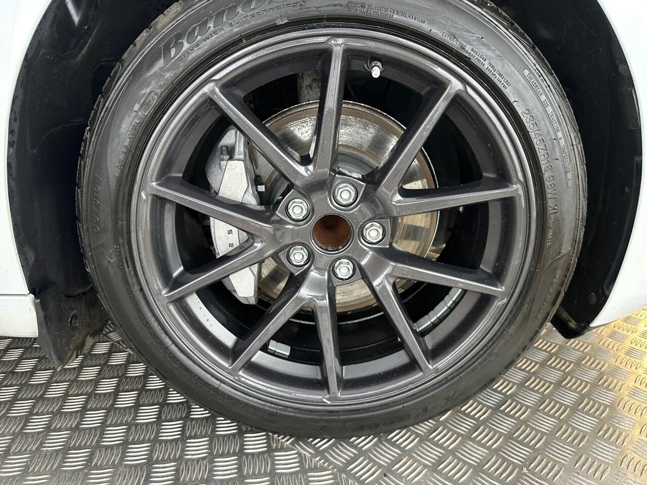 Tesla Model 3 AF72VLV