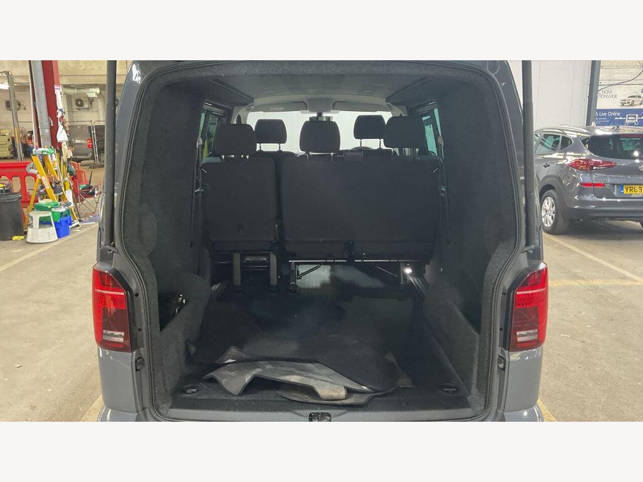 Volkswagen Transporter CX23ZRN