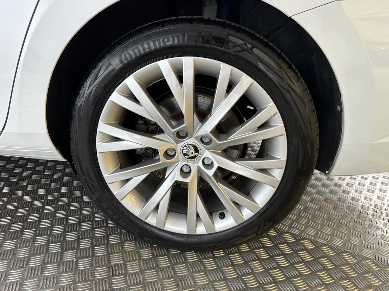 Skoda Superb SD72XZS