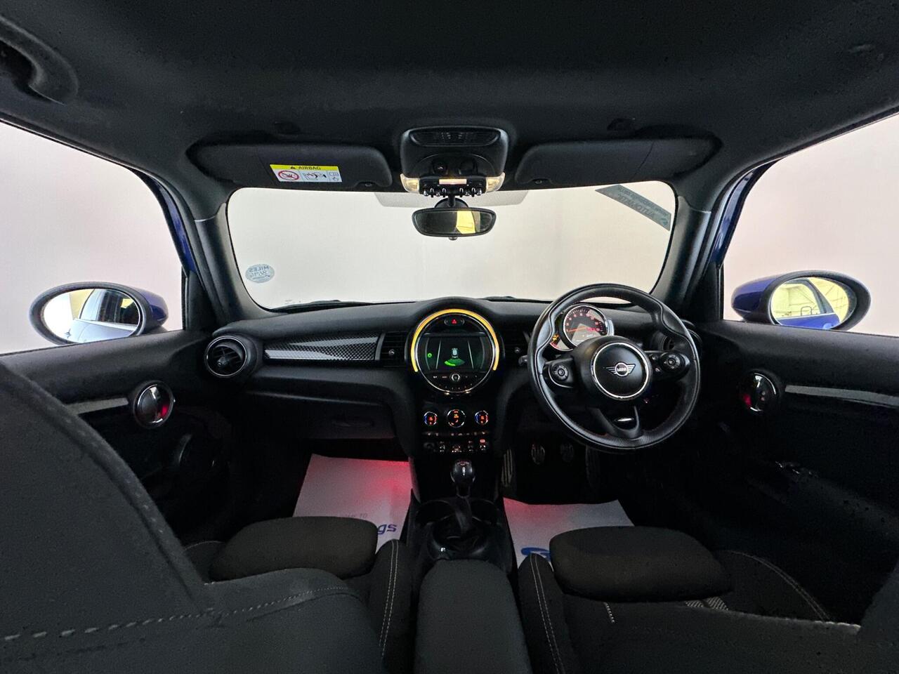 MINI Hatch FG70YLZ
