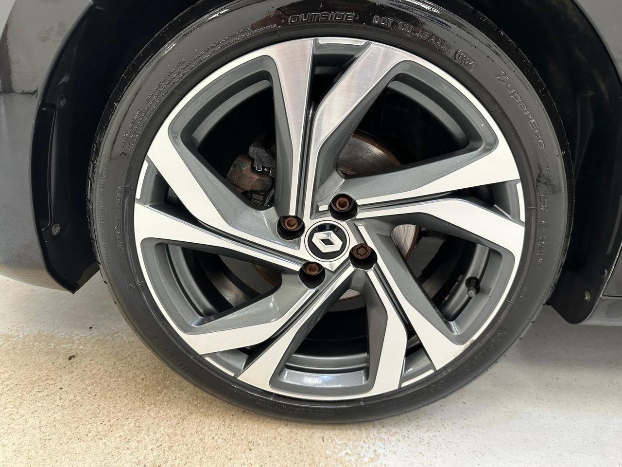Renault Clio YE71SWN