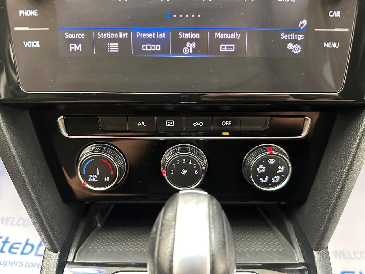 Volkswagen Passat VN69VMY