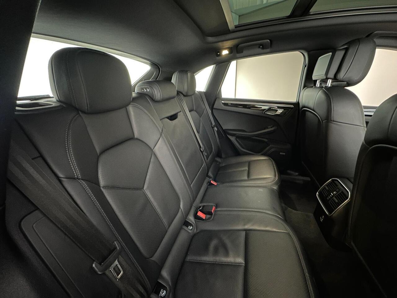 Porsche Macan LJ20WHU