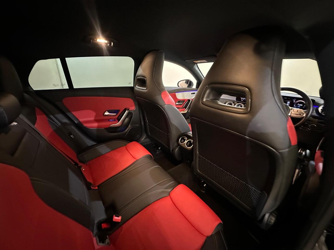 Mercedes-Benz CLA FY72YOV