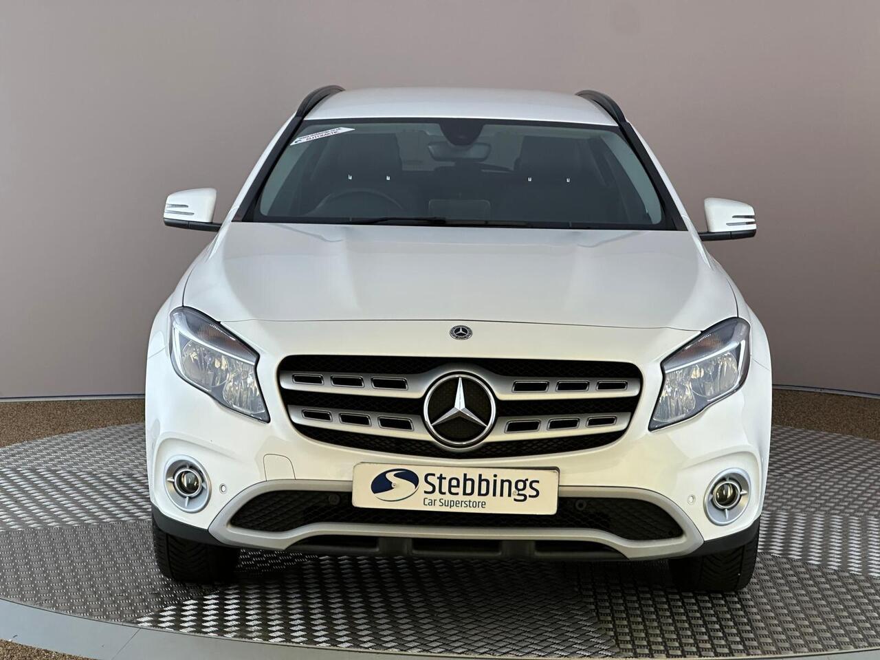 Mercedes-Benz GLA FX68VUB