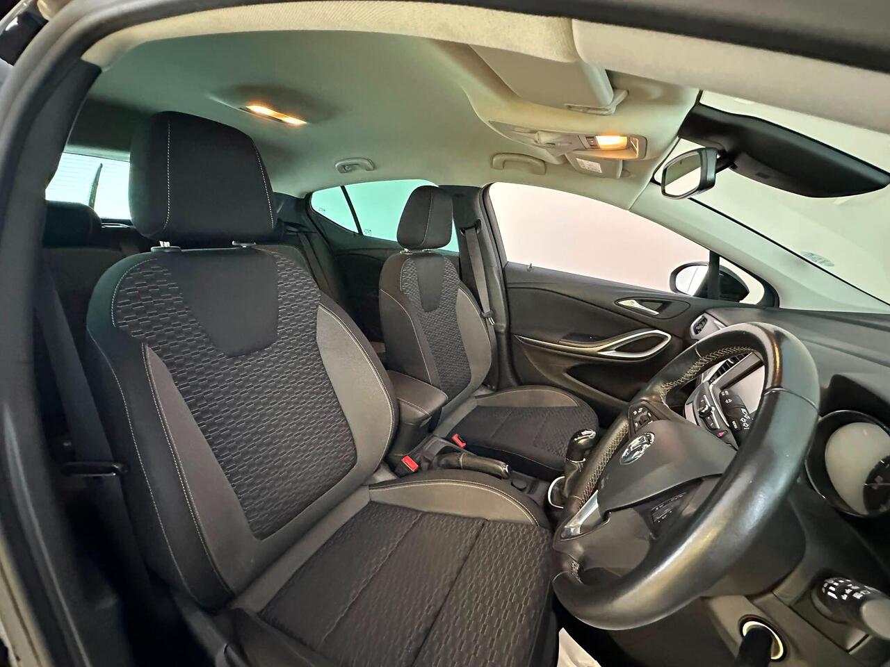 Vauxhall Astra BN20KYY