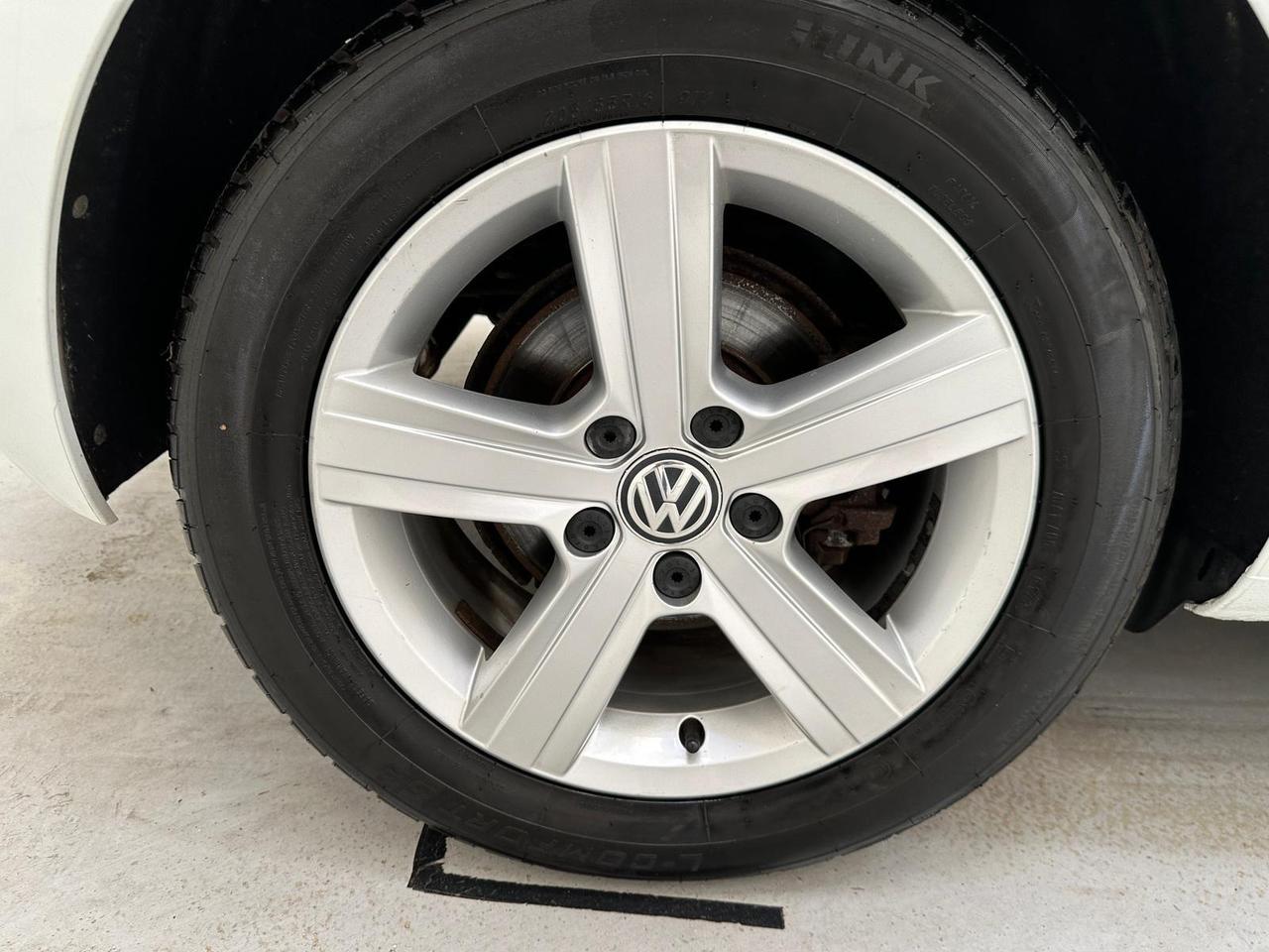 Volkswagen Golf DH66WPE