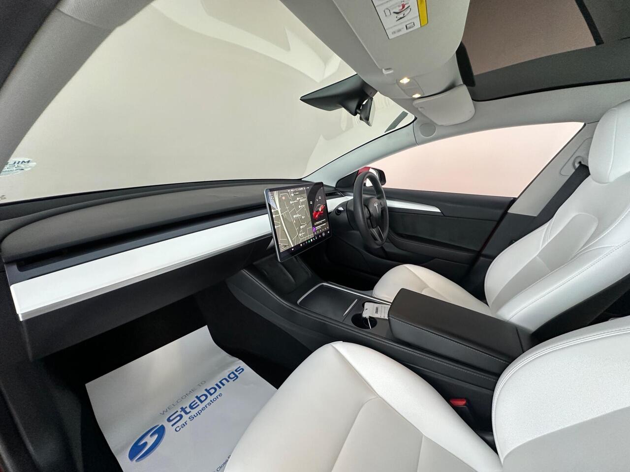 Tesla Model 3 LF71VTK