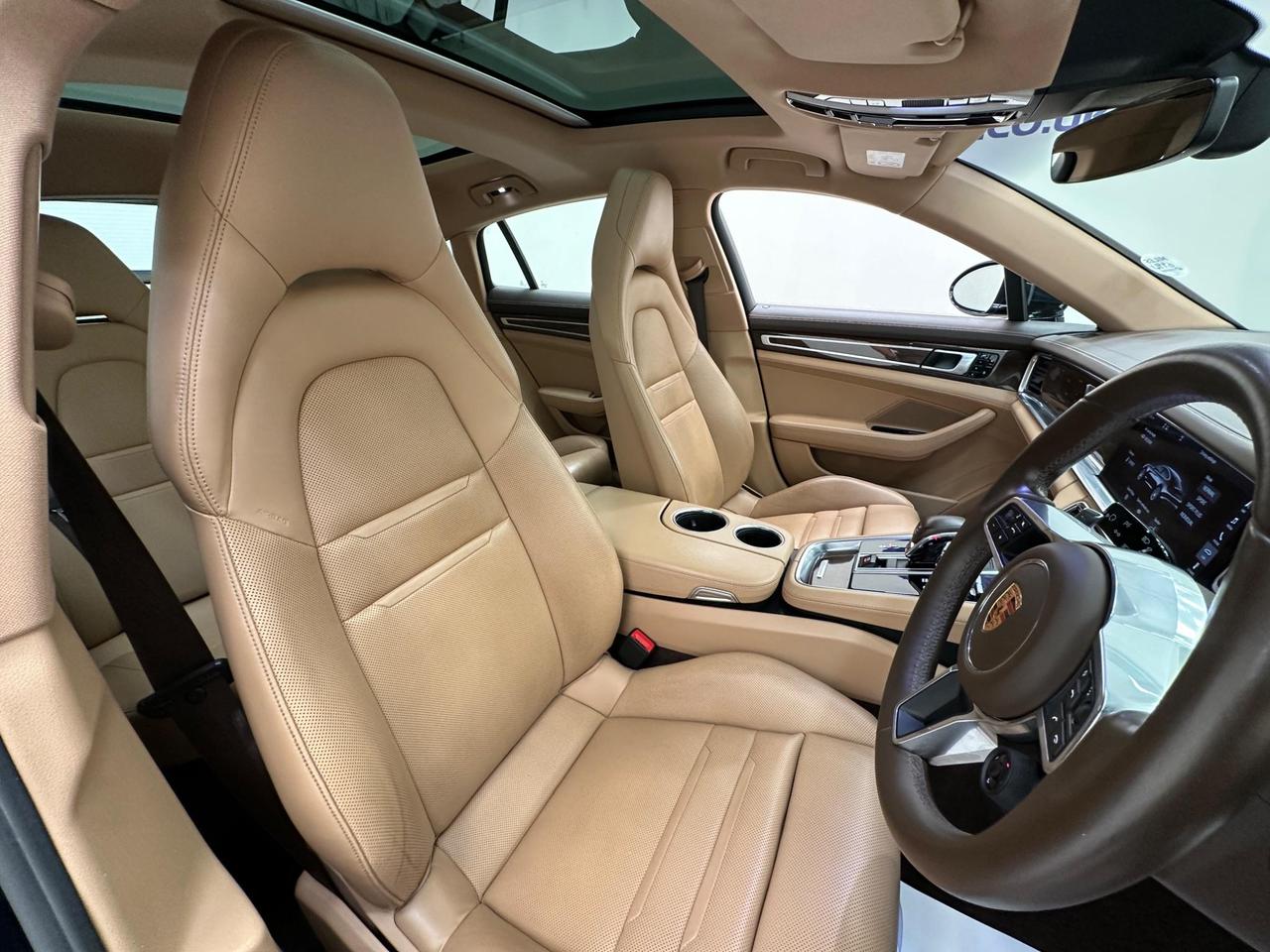 Porsche Panamera LA17VFV
