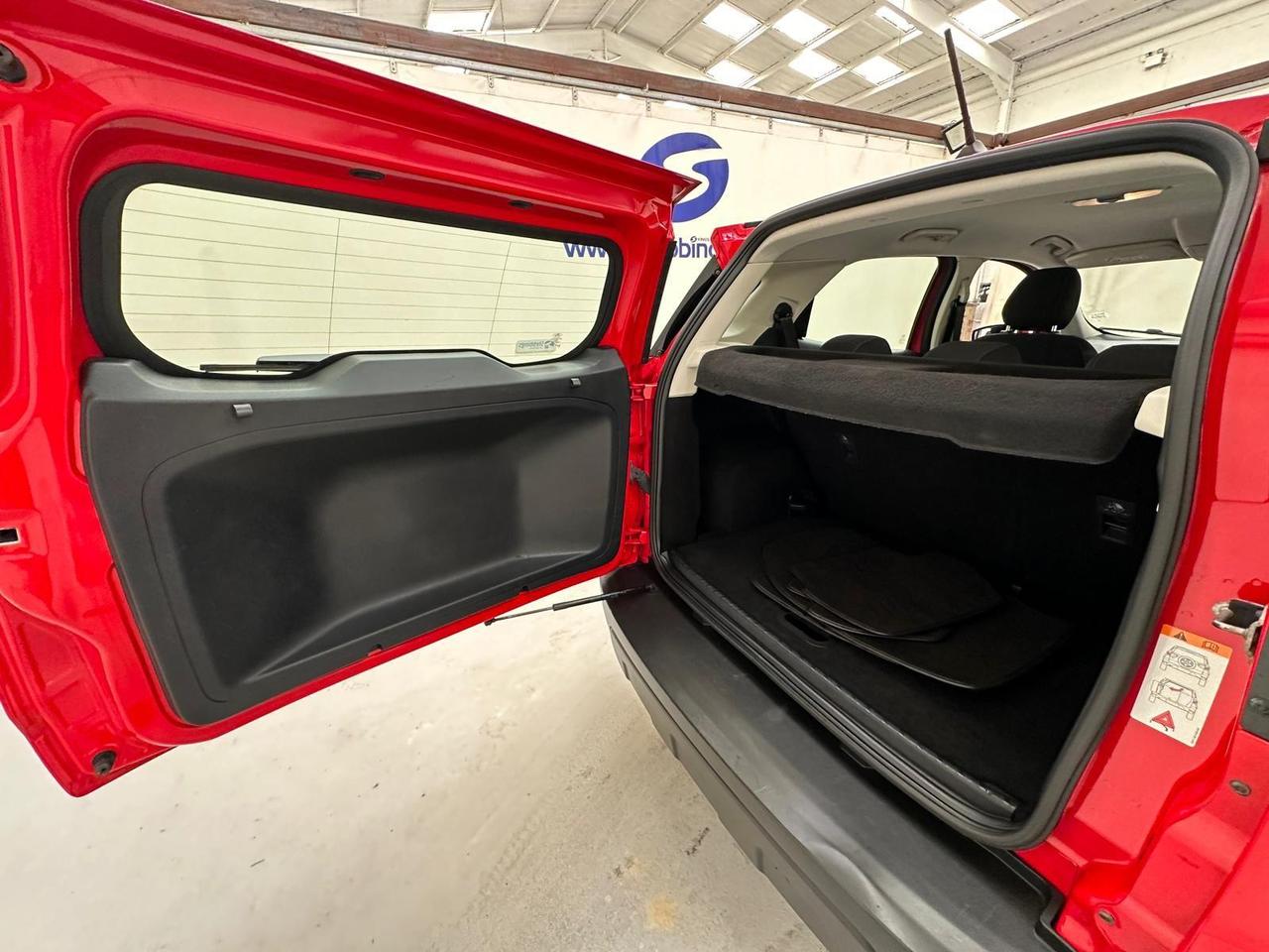 Ford EcoSport NY68JNN