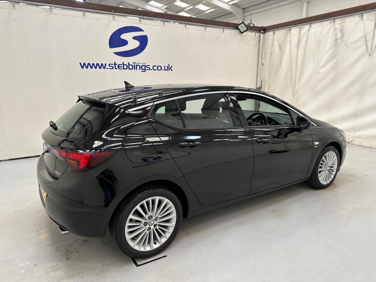 Vauxhall Astra VU68DFJ