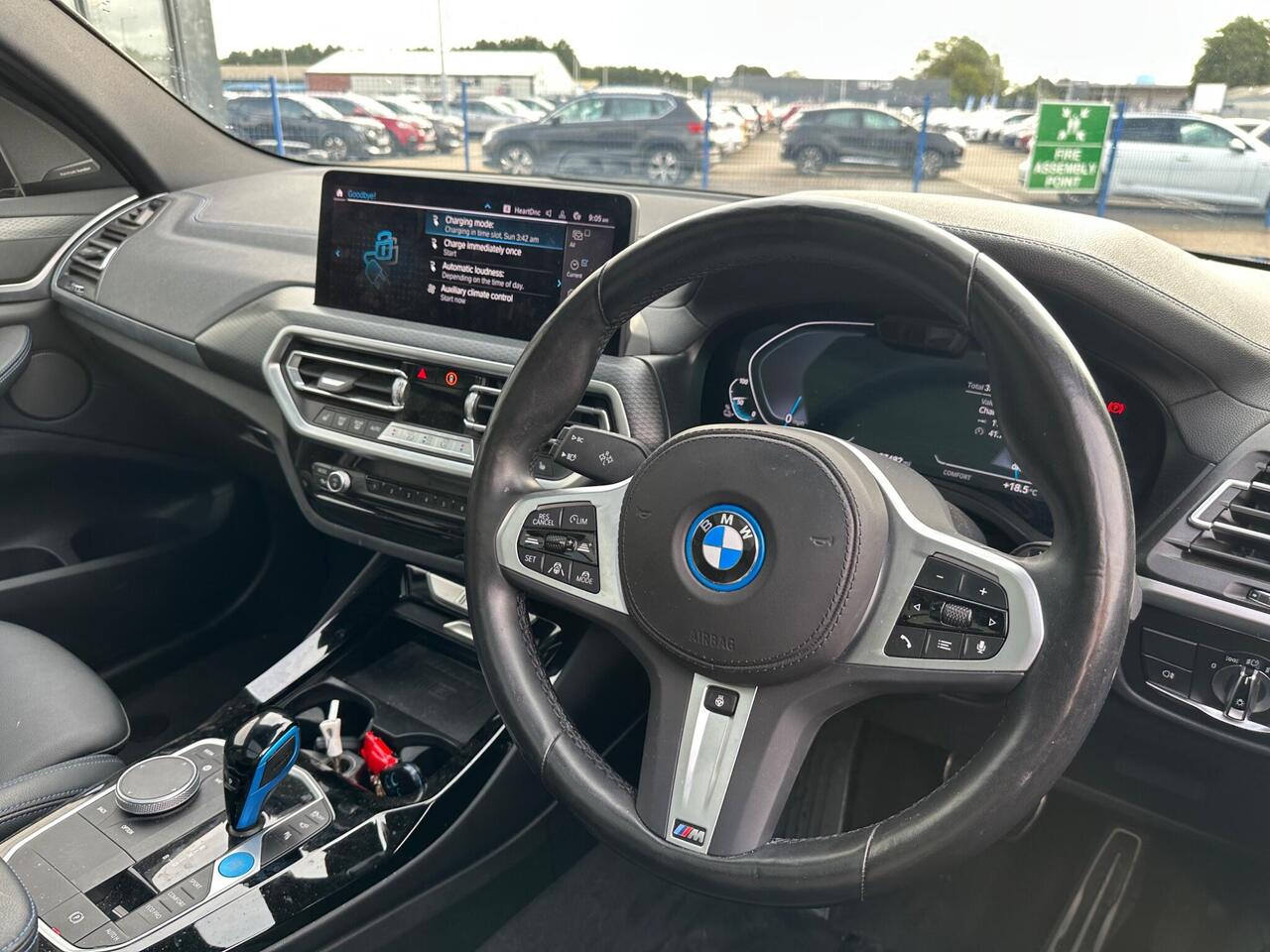 BMW iX3 FJ72UOX