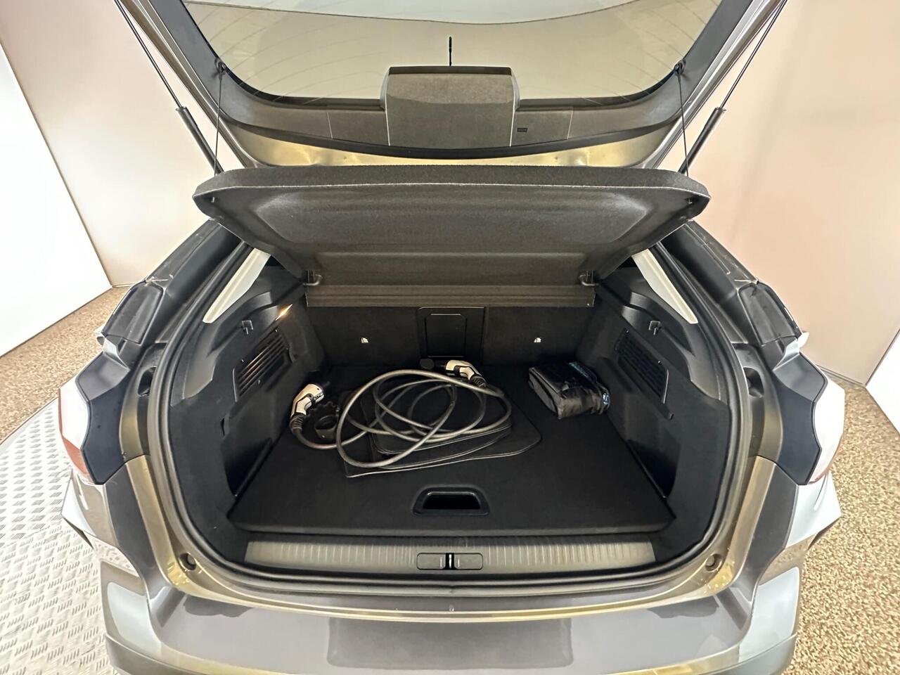 Citroen e-C4 YX71WAA