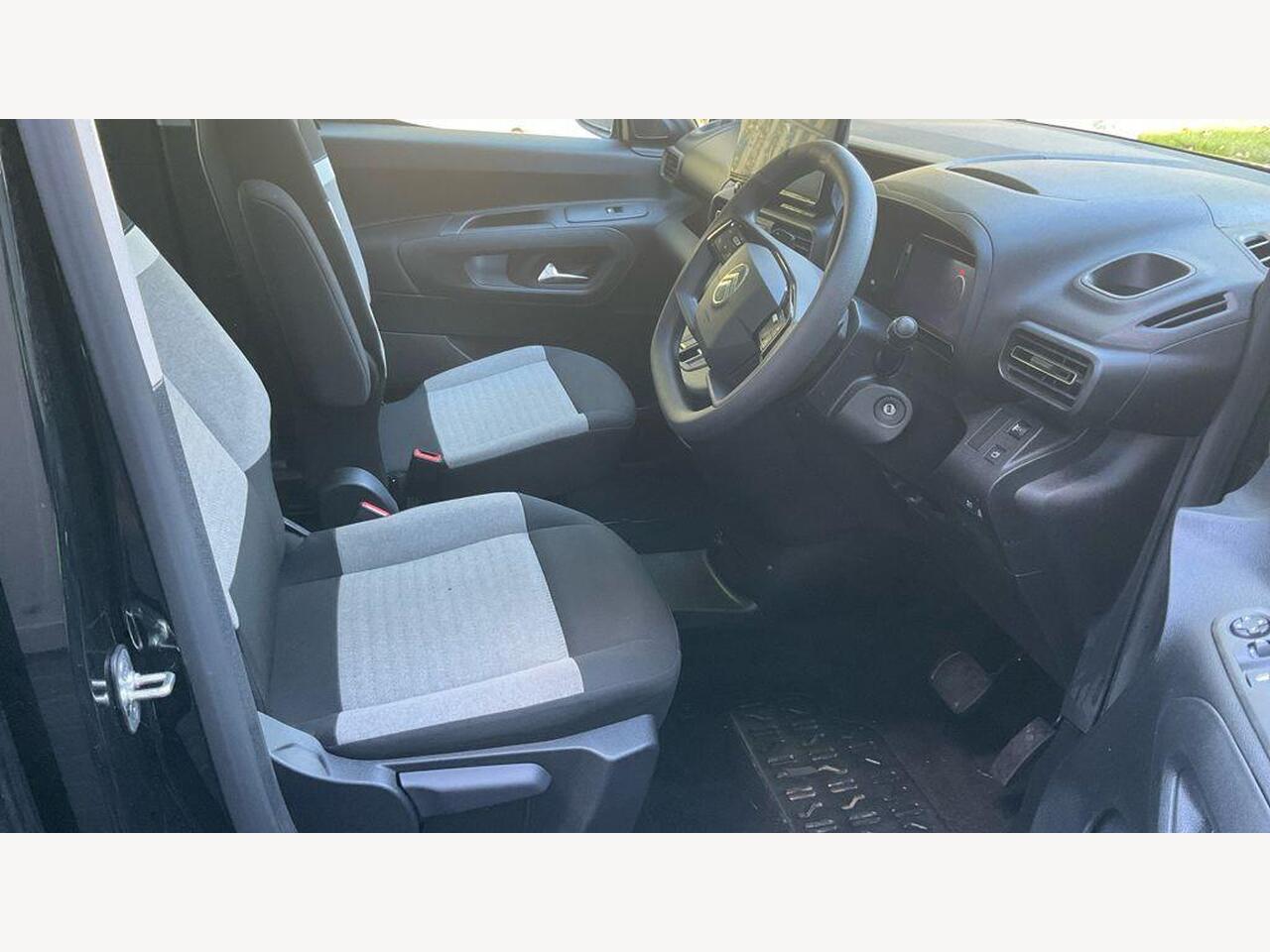 Citroen e-Berlingo YF74XDB