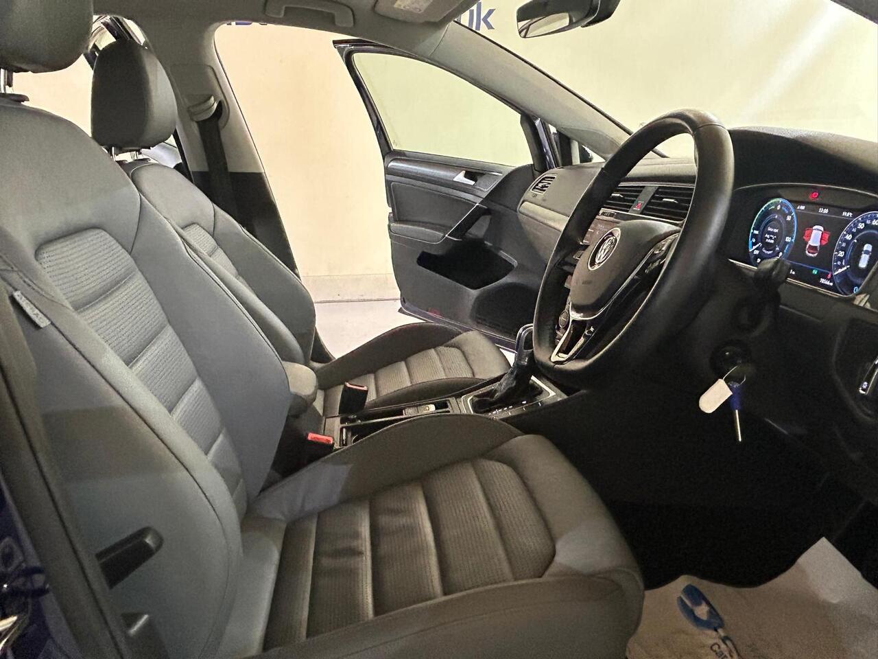 Volkswagen e-Golf AD18GUC