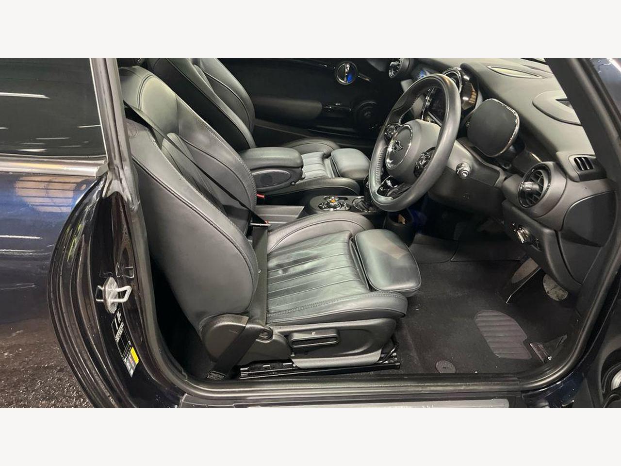 MINI Electric Hatch AK20FZV