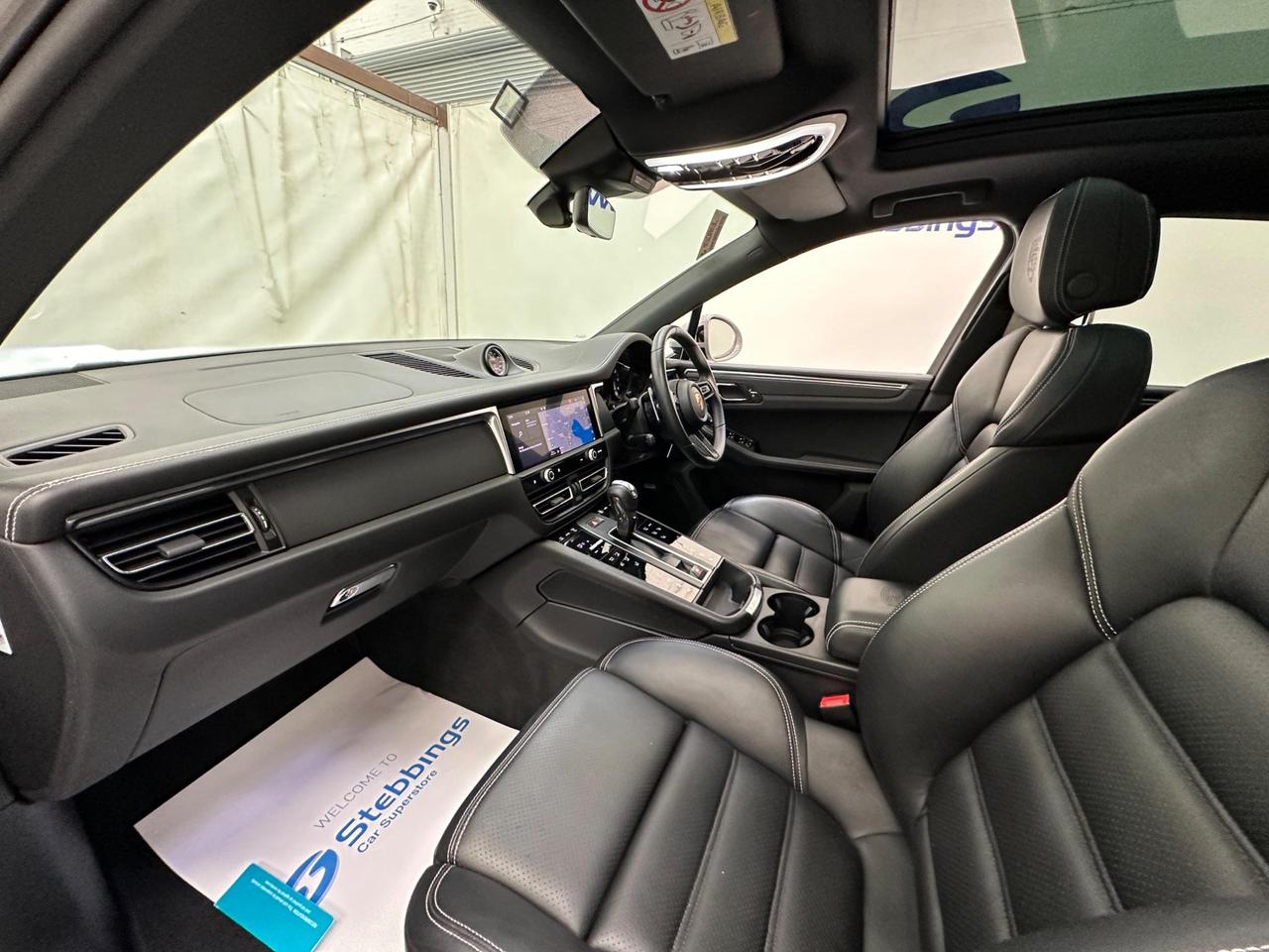 Porsche Macan SM22PHN