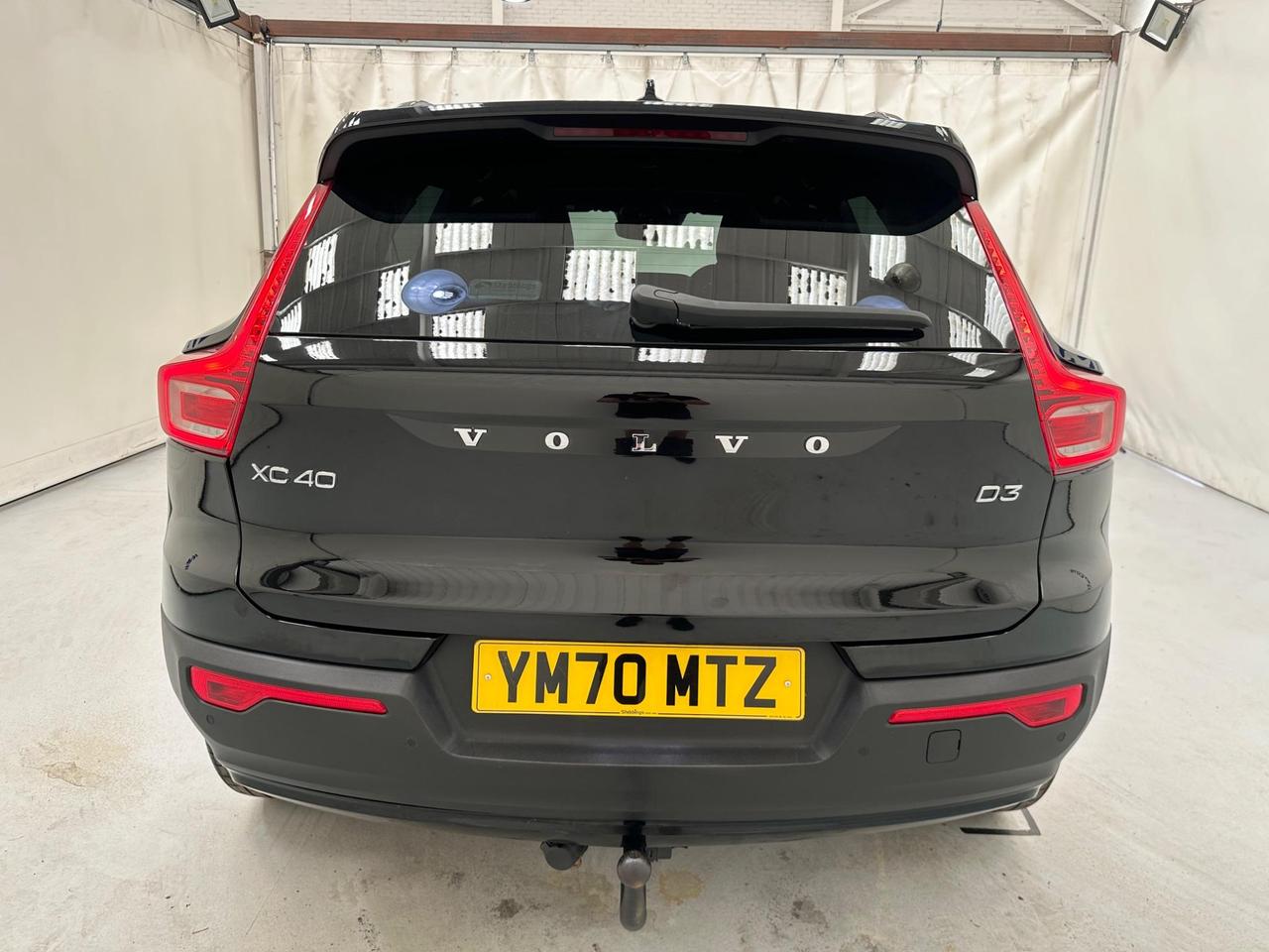 Volvo XC40 YM70MTZ