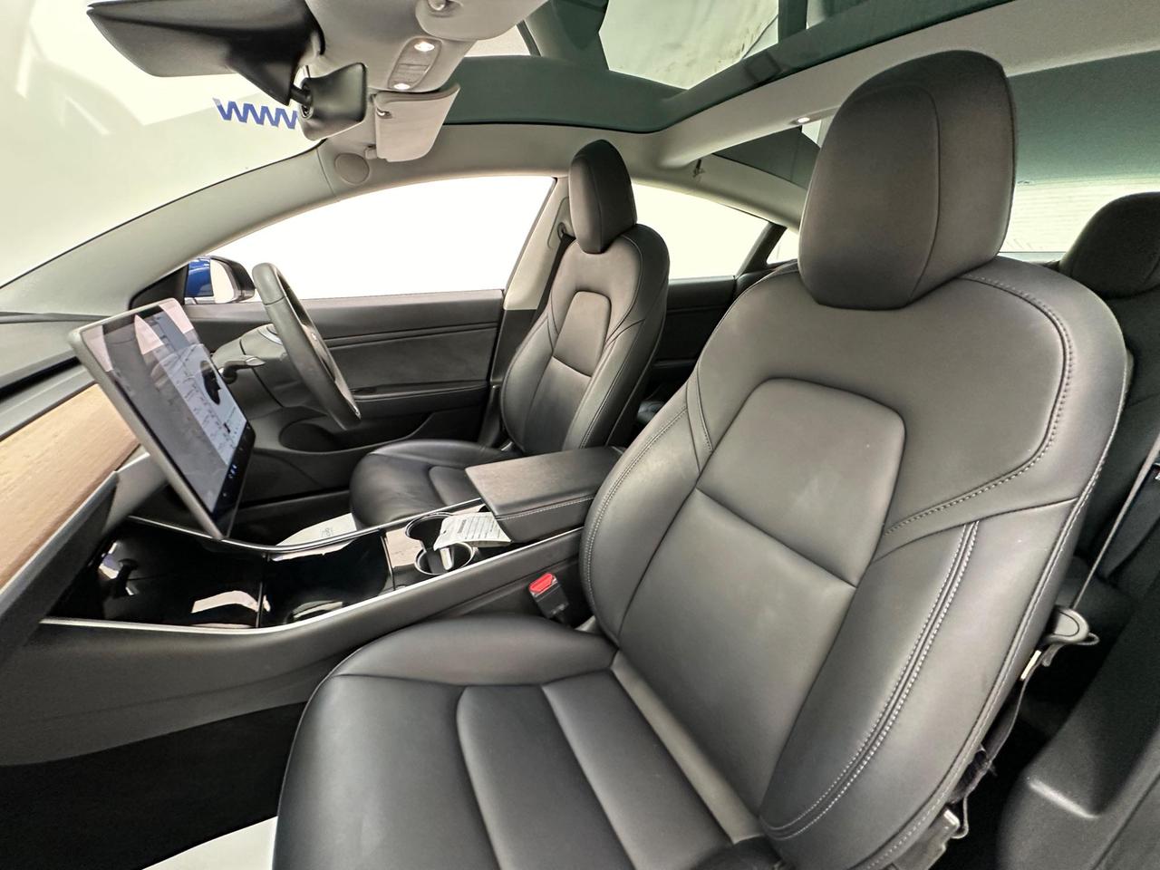 Tesla Model 3 AK20CWM