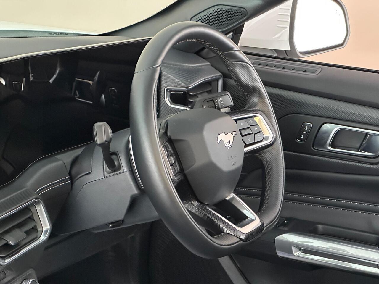 Ford Mustang EA74HZC