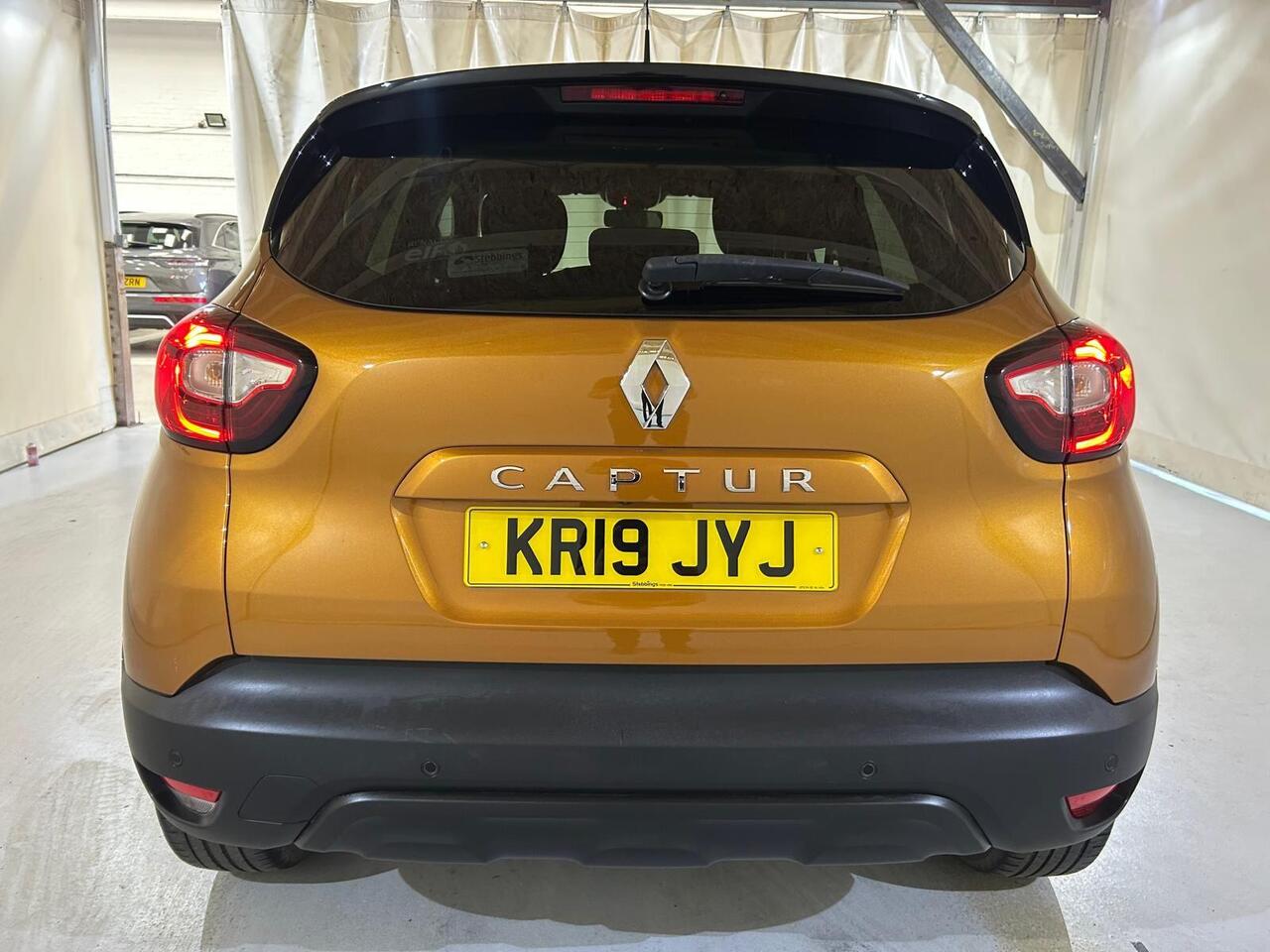 Renault Captur KR19JYJ