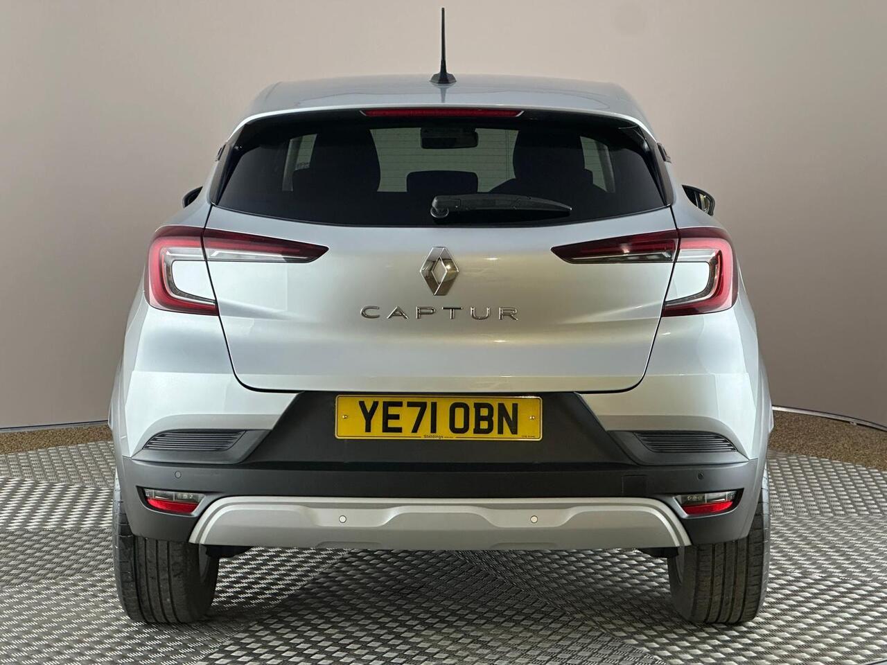 Renault Captur YE71OBN