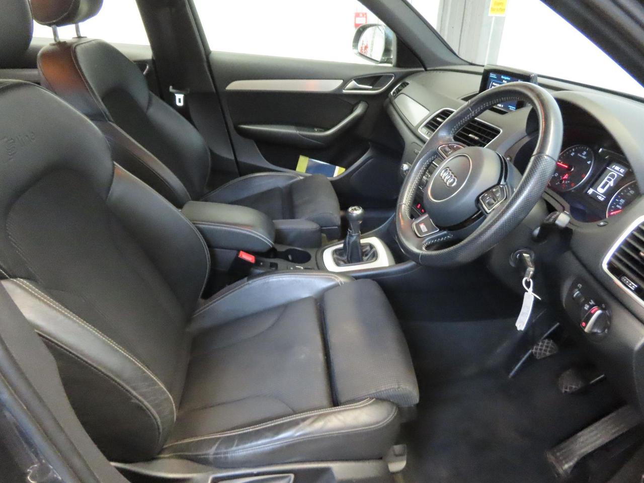 Audi Q3 CE68GWY