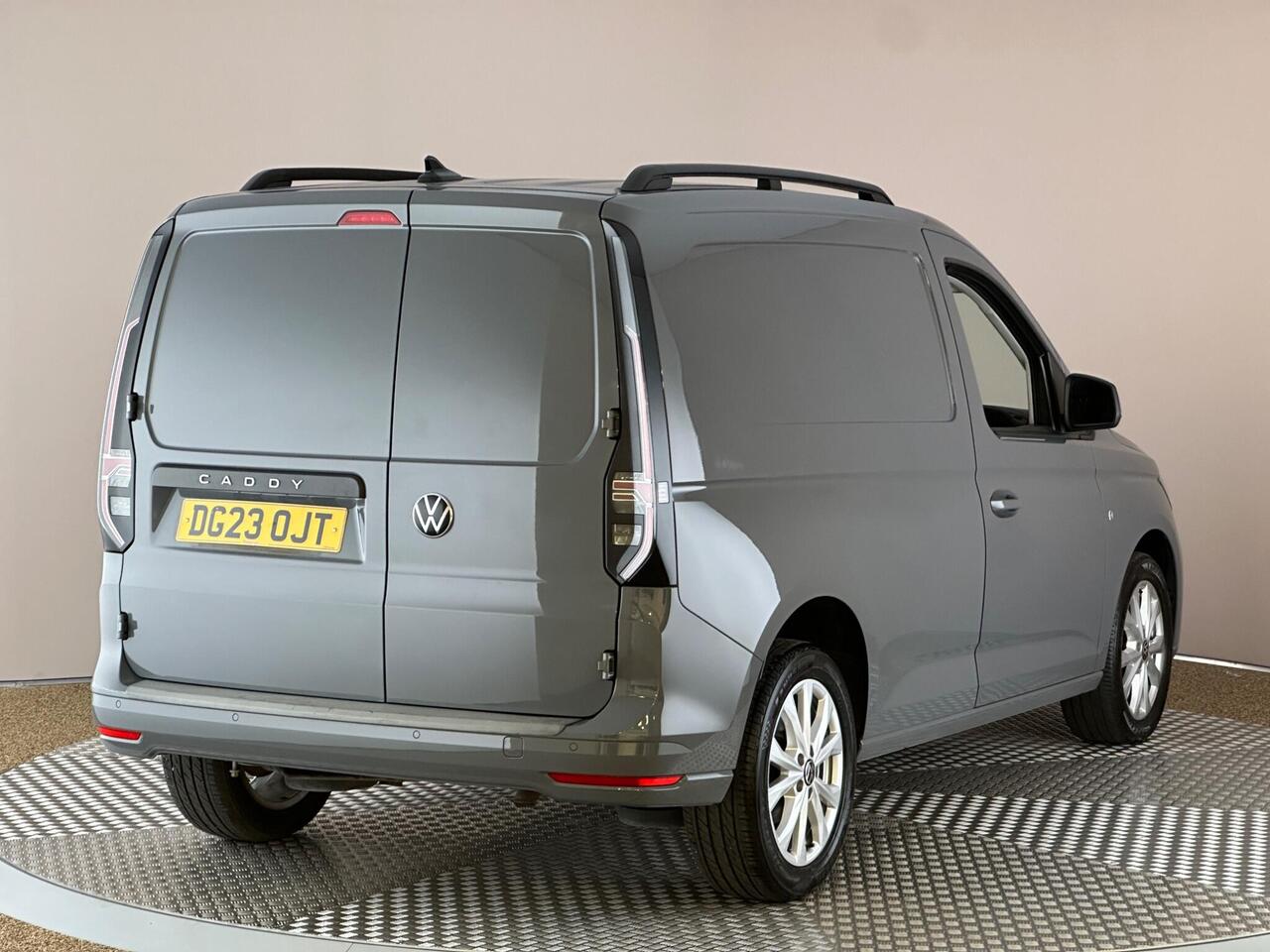Volkswagen Caddy DG23OJT