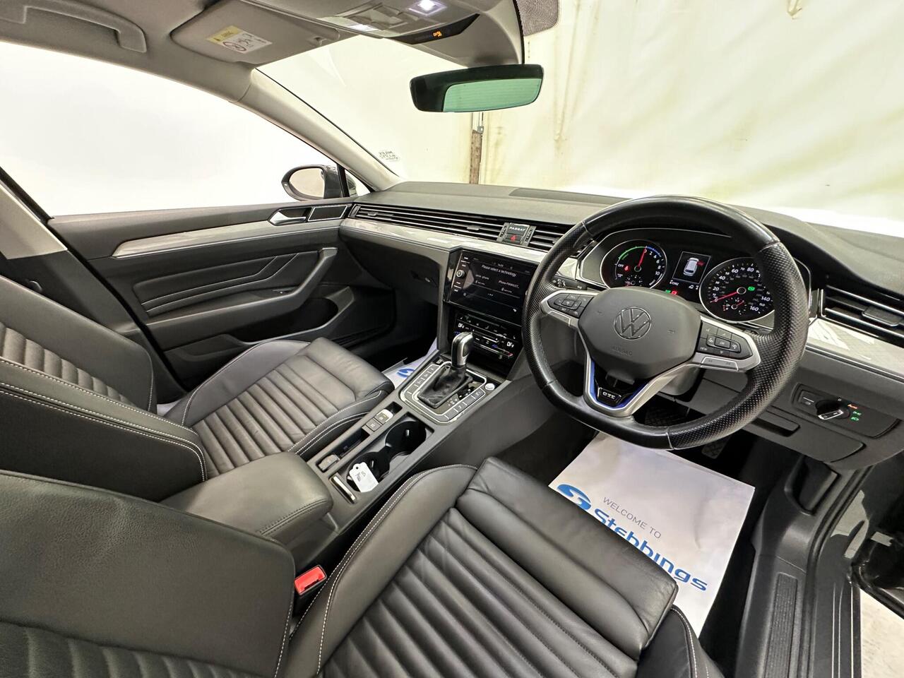 Volkswagen Passat YE70UZH
