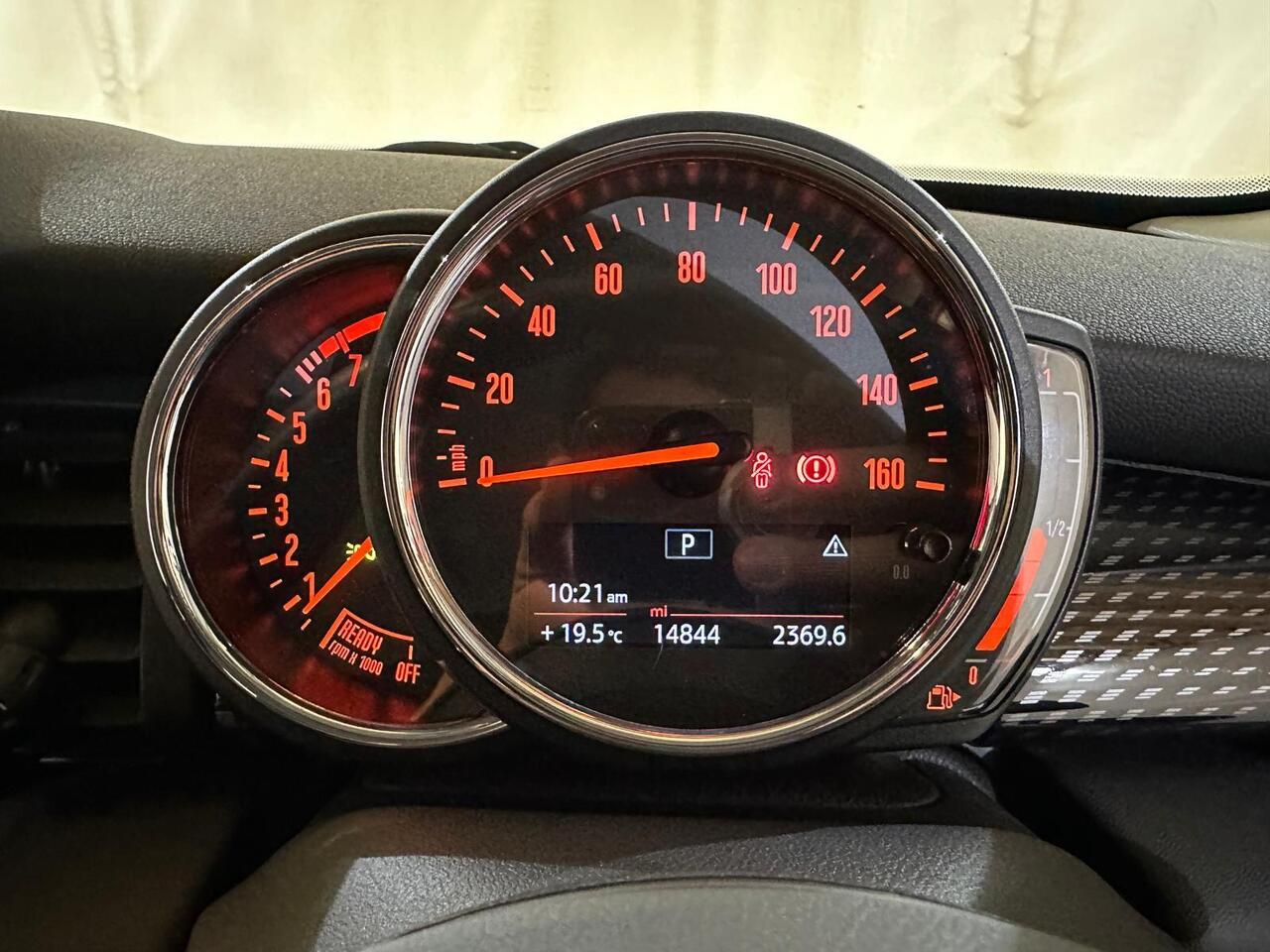 MINI Hatch EA70YLB