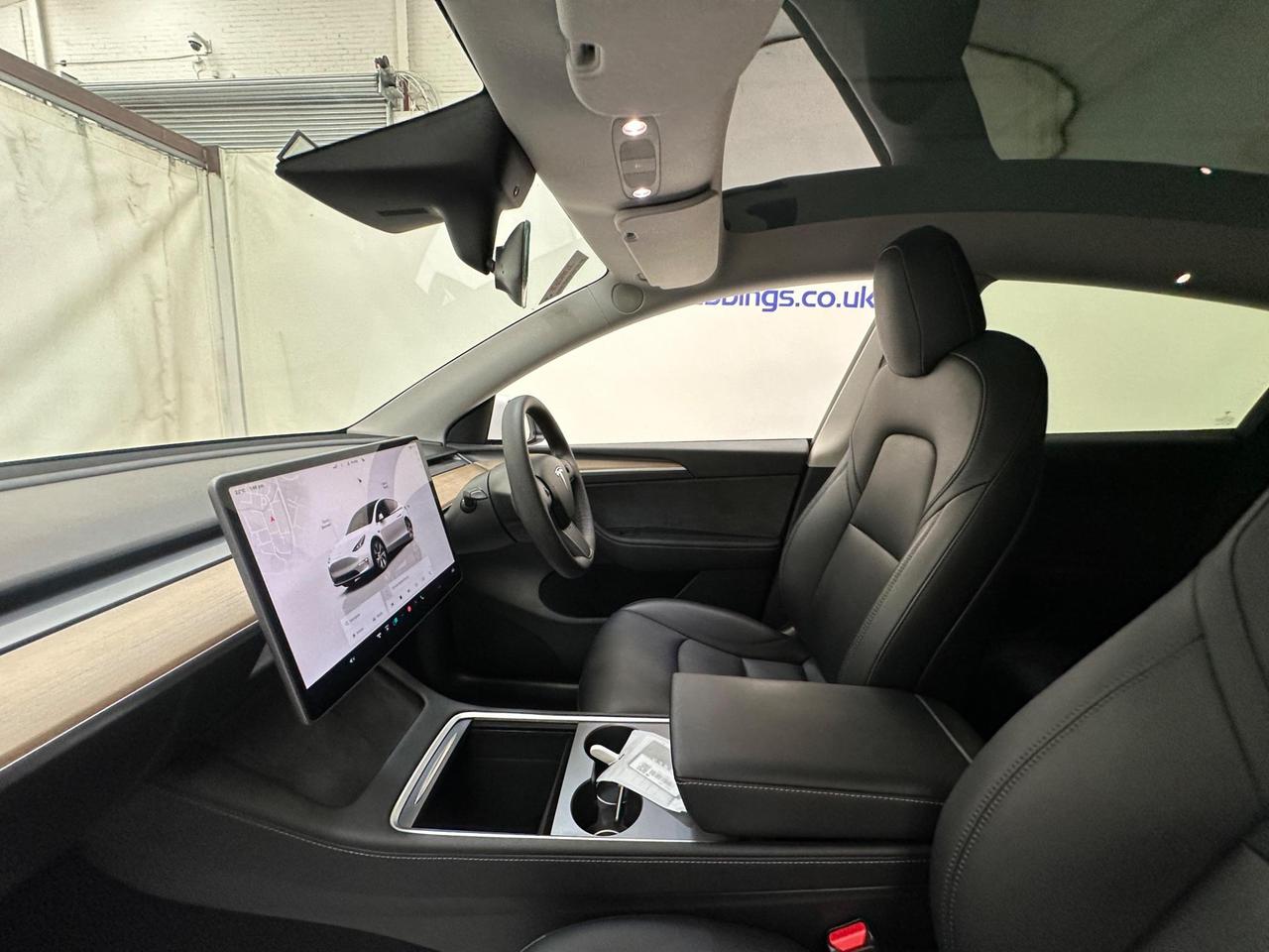 Tesla Model Y AJ22CZU