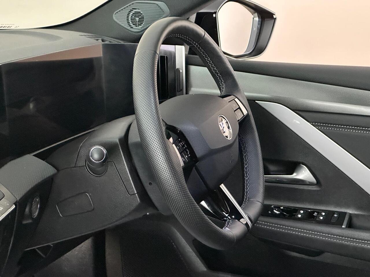 Vauxhall Astra SH24KNK