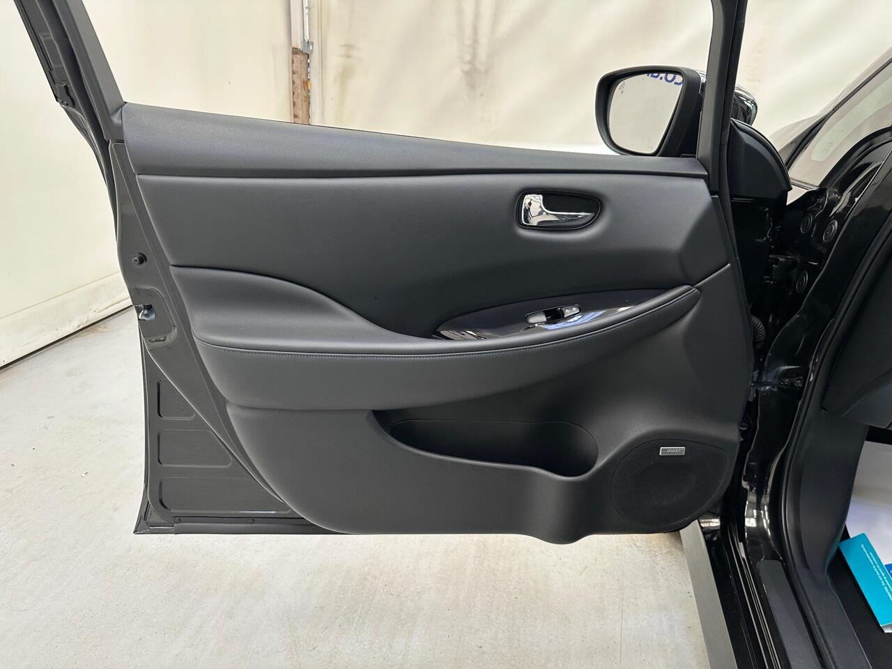 Nissan Leaf LT19GYF