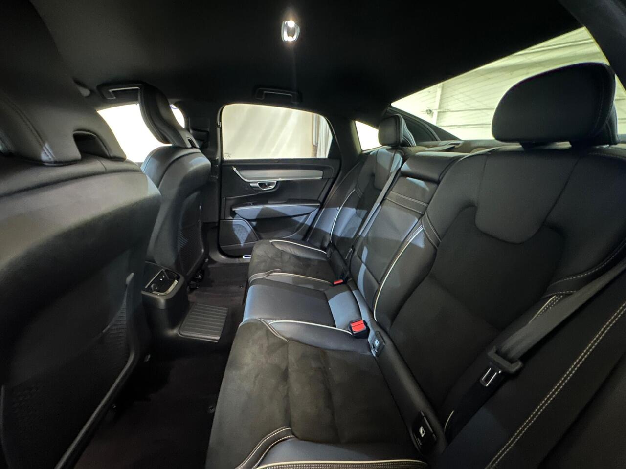Volvo S90 YO21MJJ