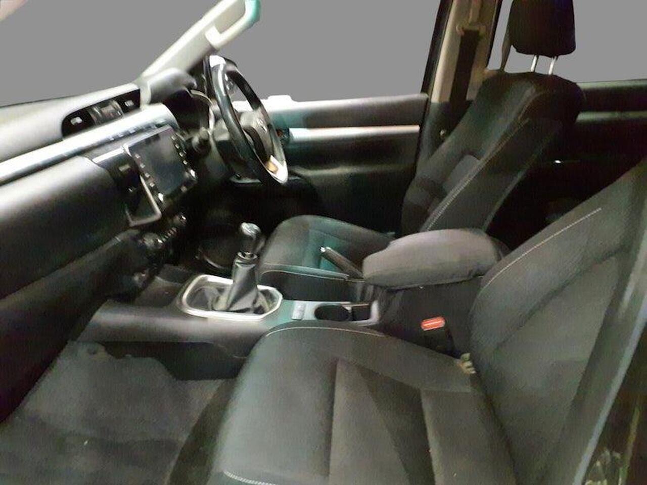 Toyota Hilux YF71BHZ