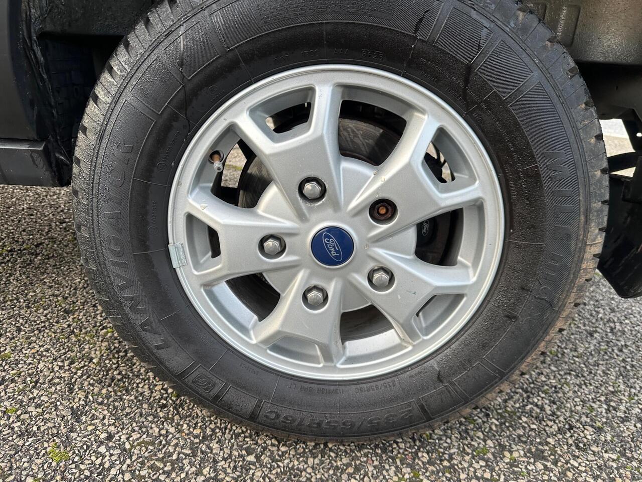 Ford Transit WP73UTZ