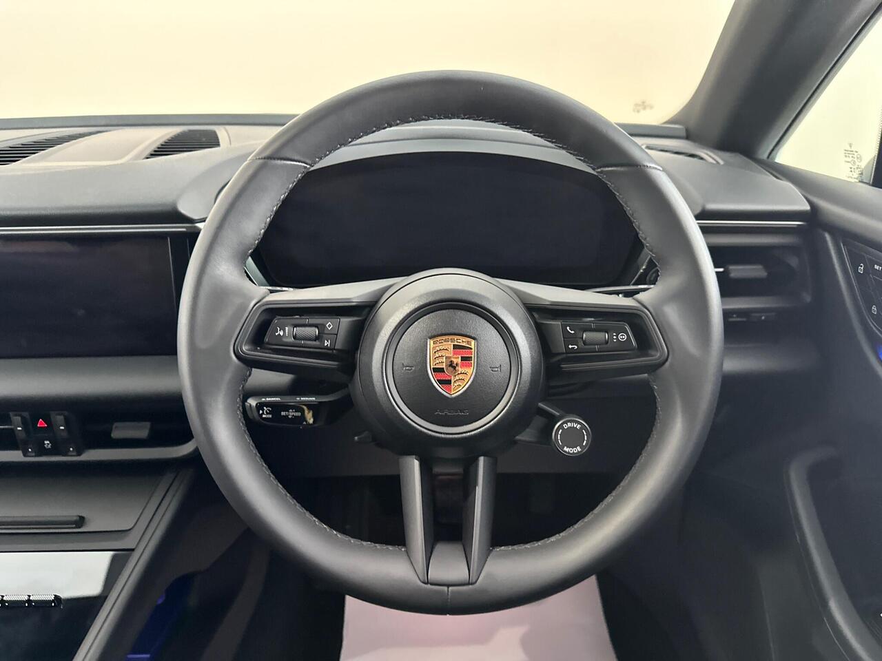 Porsche Macan FD74LXY