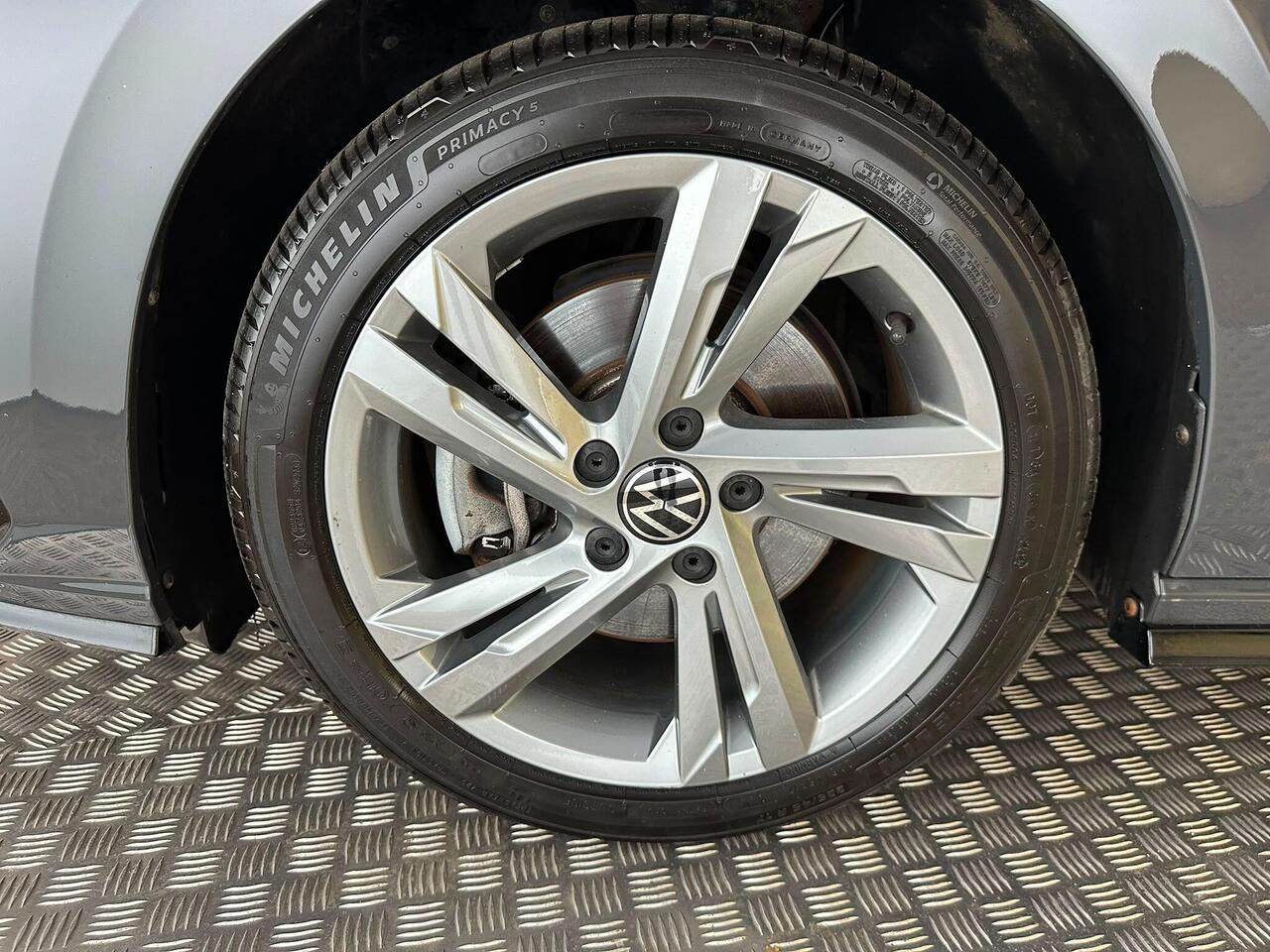 Volkswagen Golf AK72OYF