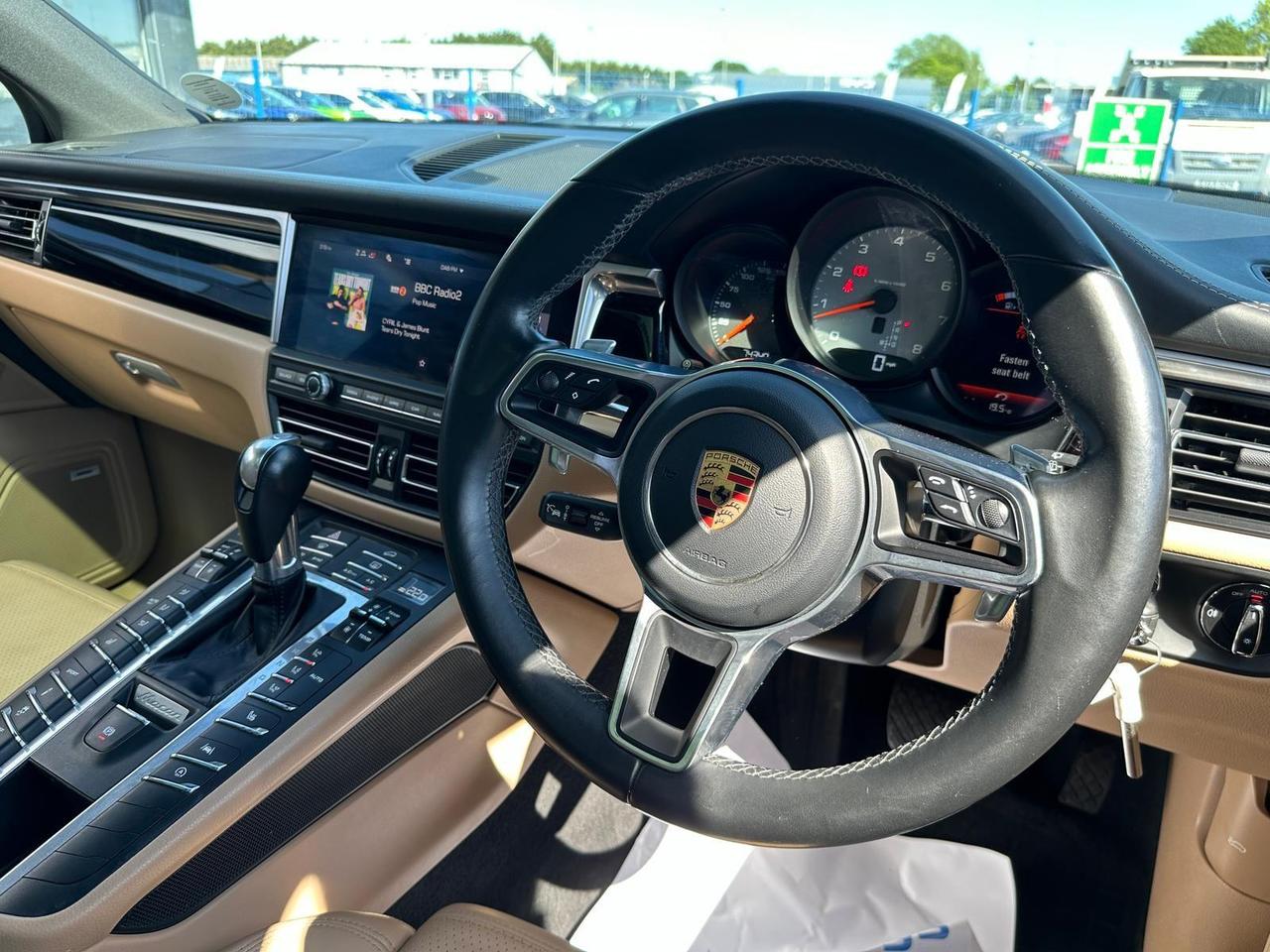 Porsche Macan AE69ODL