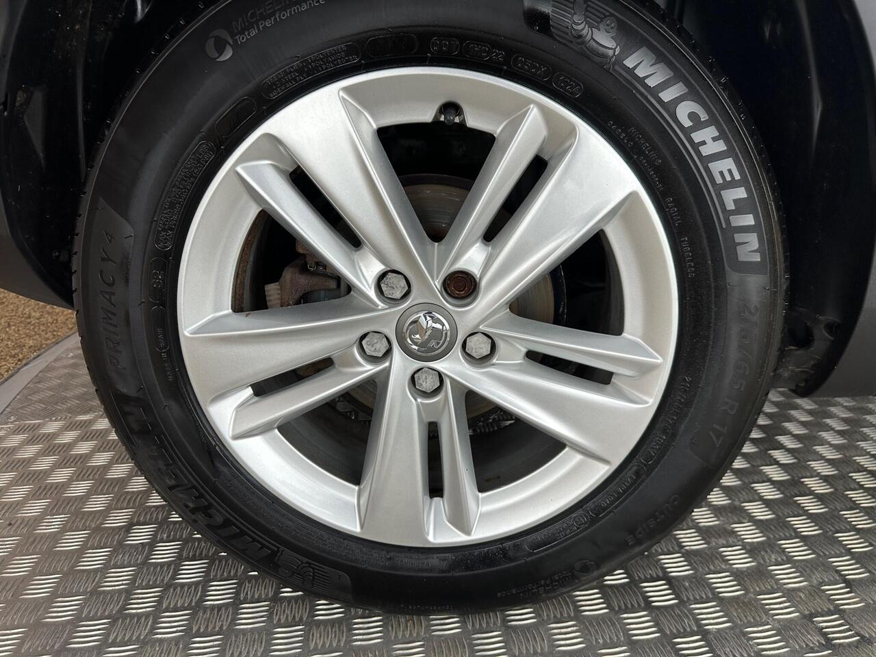 Vauxhall Grandland X FP21OZF