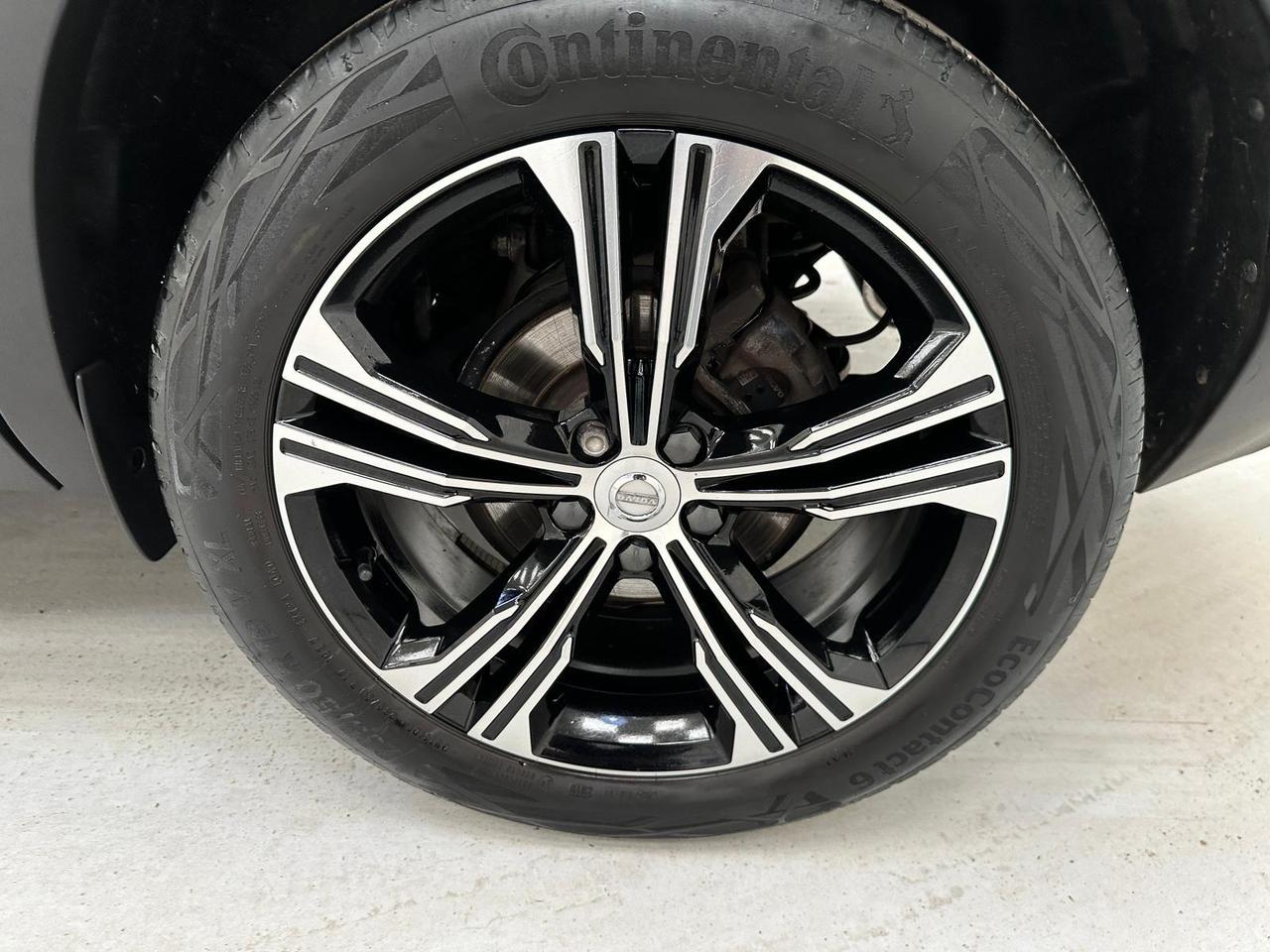 Volvo XC40 LR69DDF