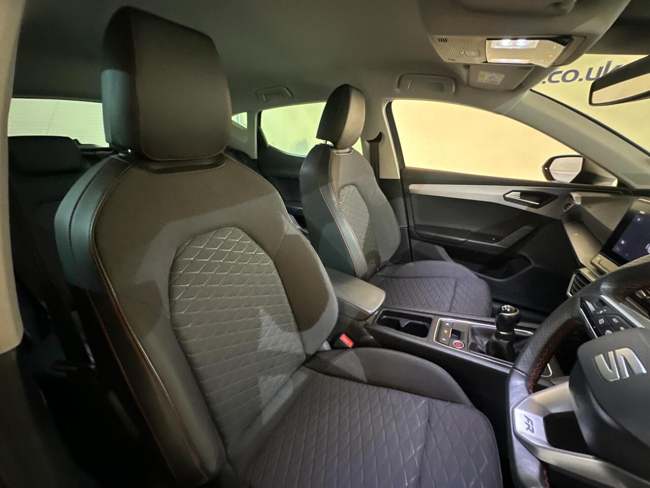 SEAT Leon PX70XZD