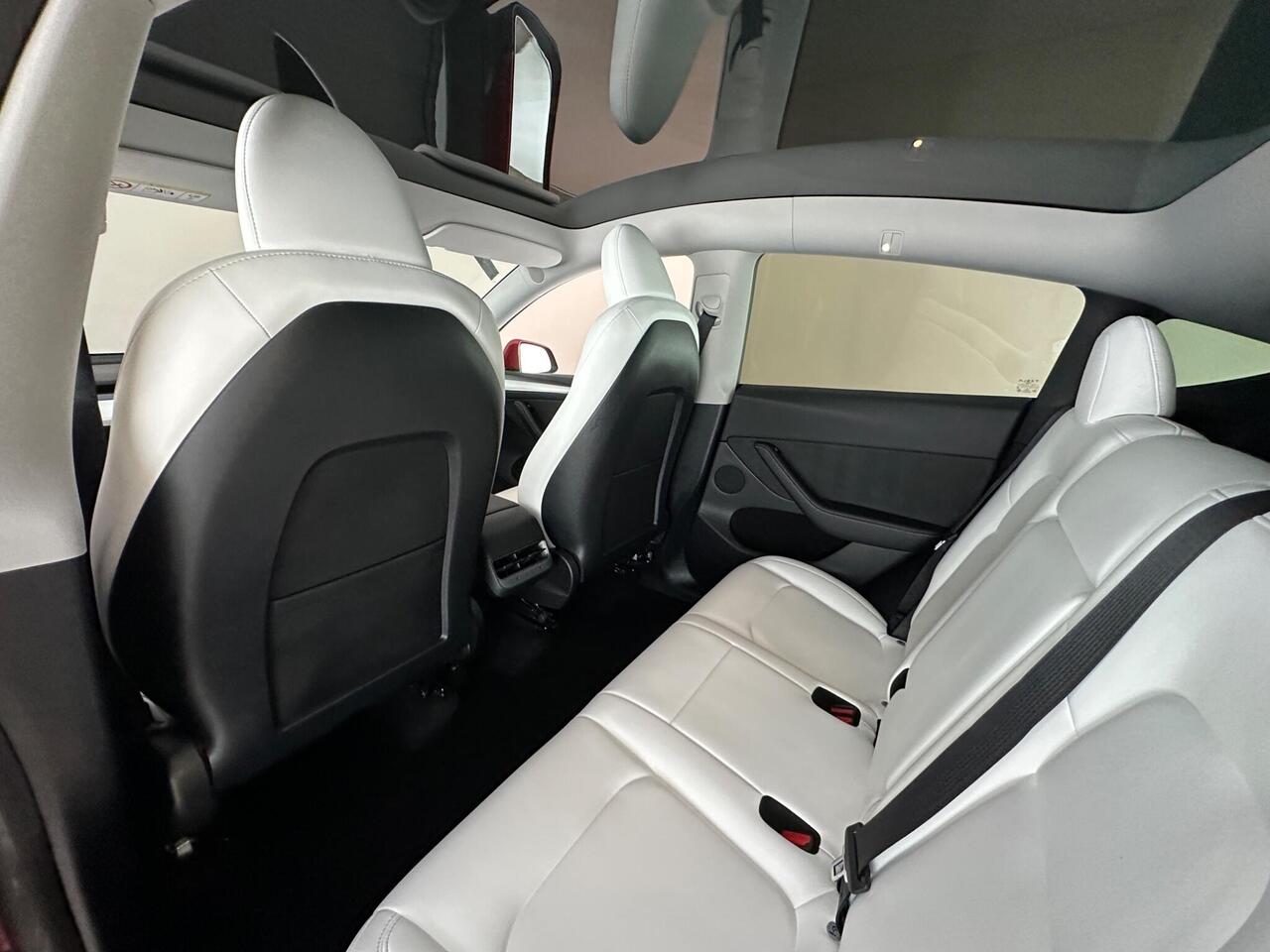 Tesla Model Y BD73NWG