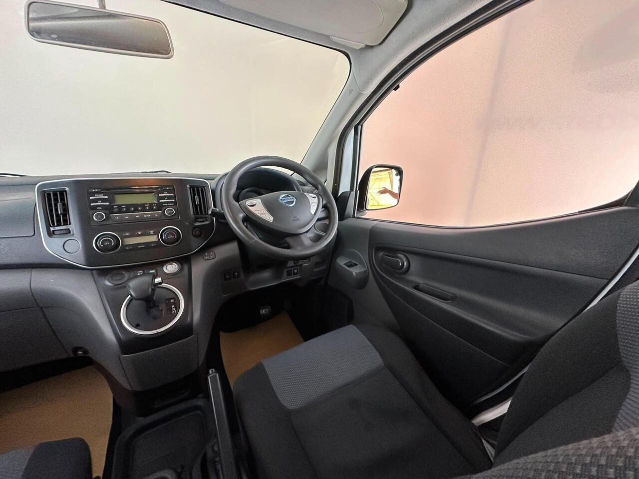 Nissan e-NV200 DL69EAY