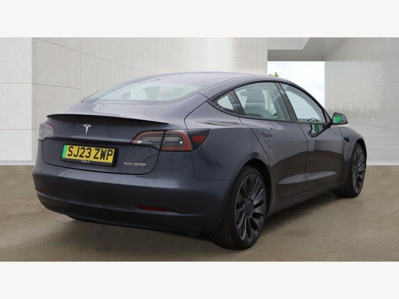 Tesla Model 3 SJ23ZWP