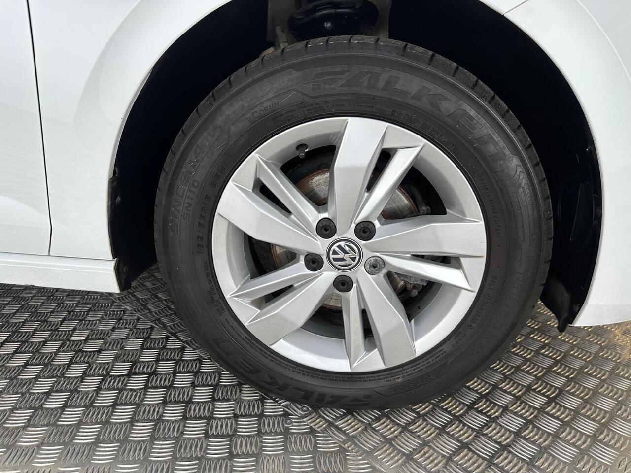 Volkswagen Polo AW19CXP